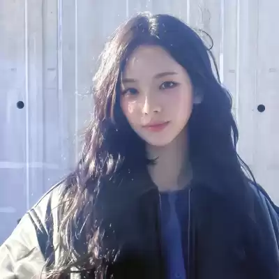 苍傲玉