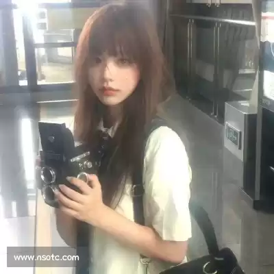 劳麟非